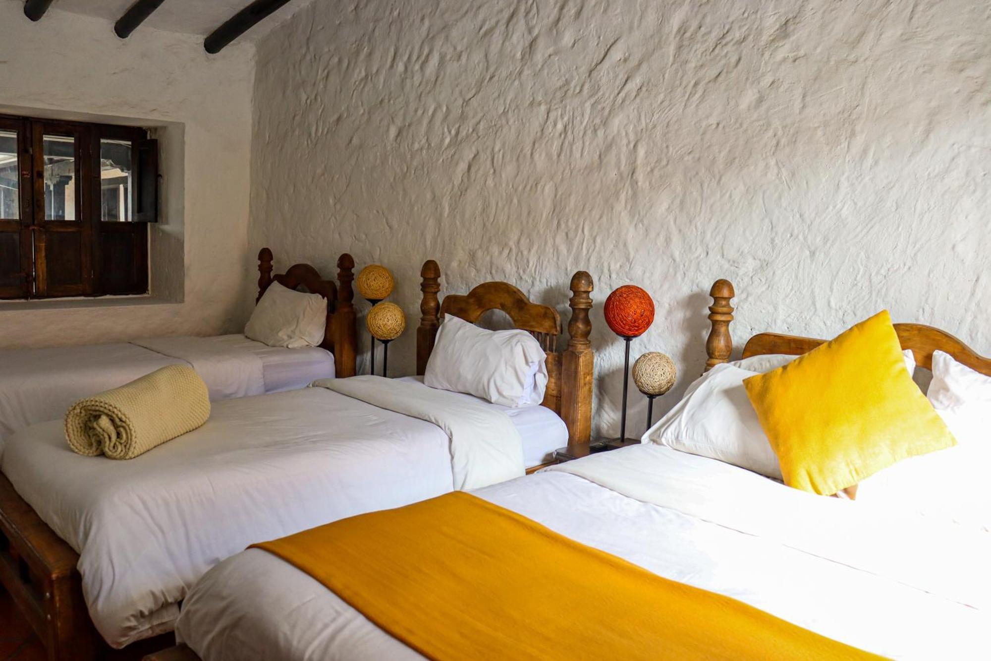 Готель Casona Quesada Суеска Екстер'єр фото
