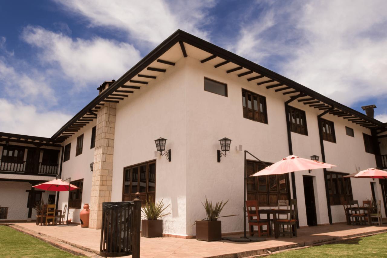 Готель Casona Quesada Суеска Екстер'єр фото