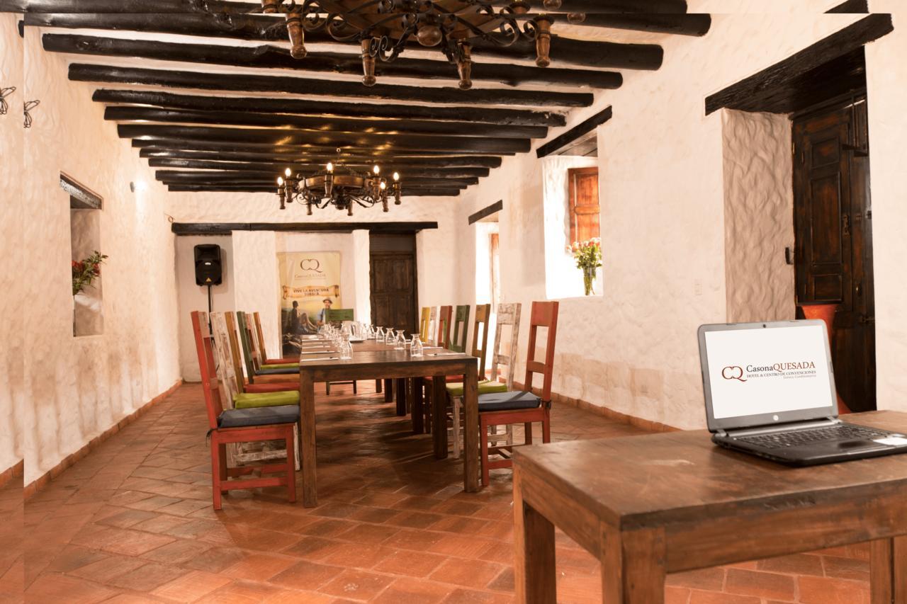 Готель Casona Quesada Суеска Екстер'єр фото