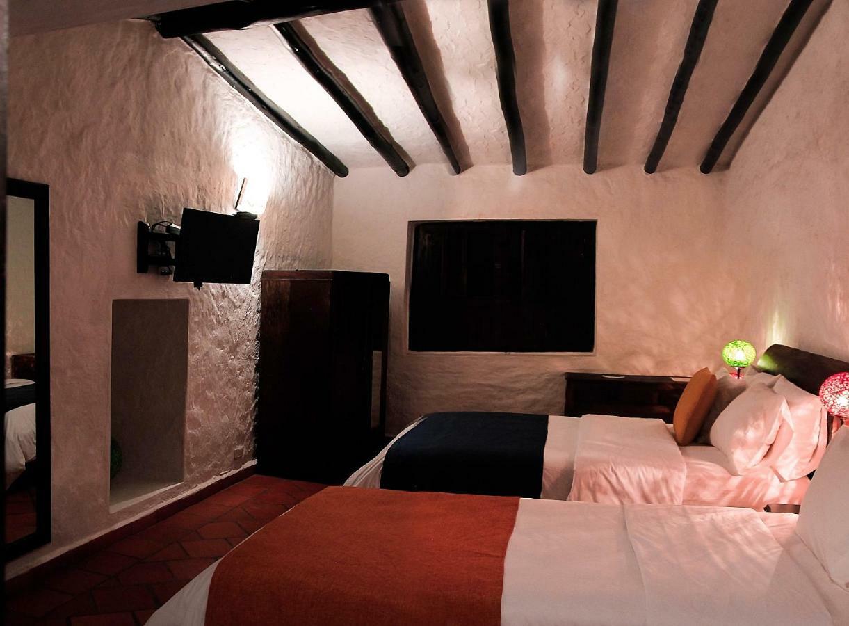 Готель Casona Quesada Суеска Екстер'єр фото