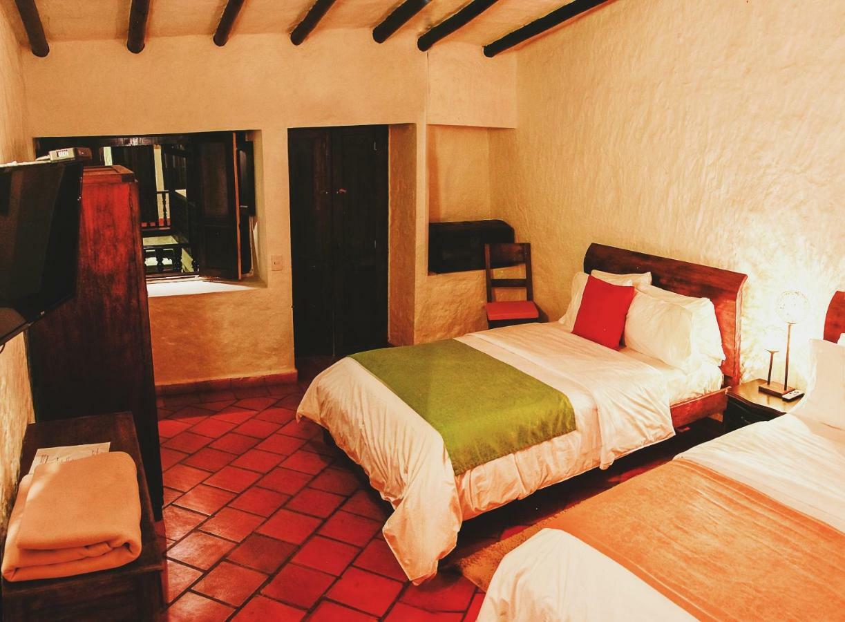 Готель Casona Quesada Суеска Екстер'єр фото